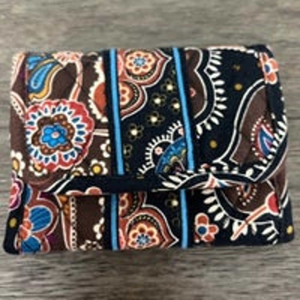 Vera Bradley Trifold Wallet in Kingston Print
